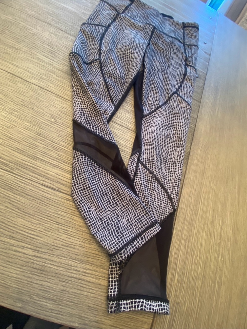 Lululemon Black & White Grid Mesh Panel Leggings (retail $118 pre tax)
